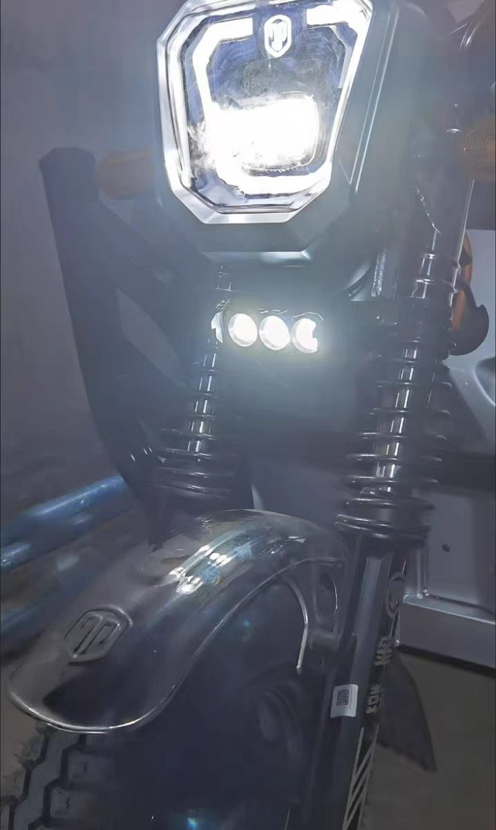 Wholesale 3 Lens Electric Vehicle LED Headlights Motorcycle Scooter Spotlights Three-Wheeled Vehicle Bulb