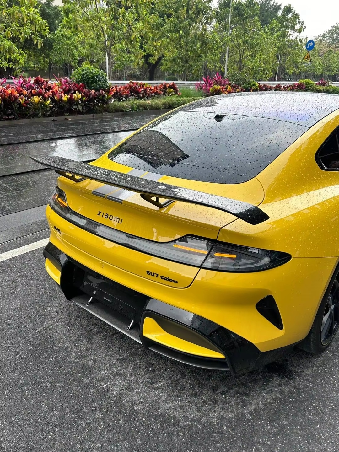 Xiao'mi Auto SU7 Ultra BEV Car 4WD 5 Seats New Arrival Autonomous Driving Long Range 630km Pure Electric New Energy Vehicle