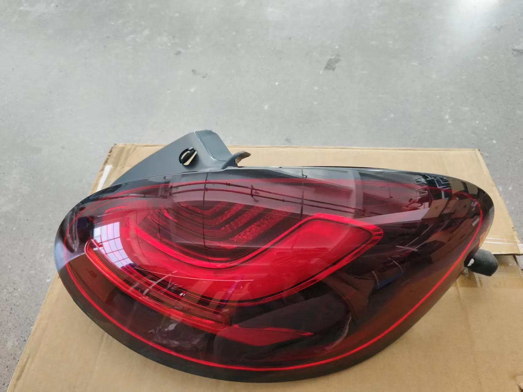 Car Accessory Left Taillight Assembly E230 Wulingair EV 24331836