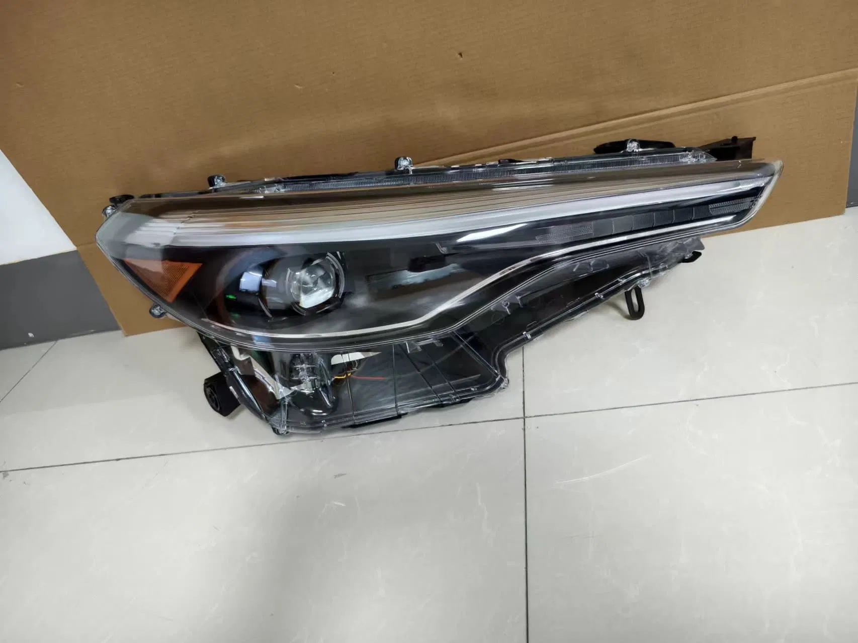 on Sale Energy-Saving Energy Efficient Quick-Install Auto Parts LED Car Head Lamp for Toyota Cross 2021 Head Lamp Se