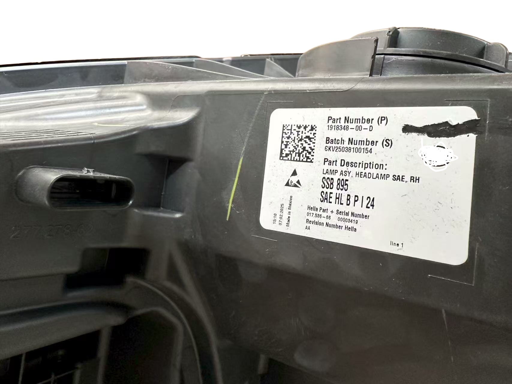 For Tesla Model Y's American Version's LED Headlight Adaptive Lighting System for New Energy Vehicles - 2025 Model