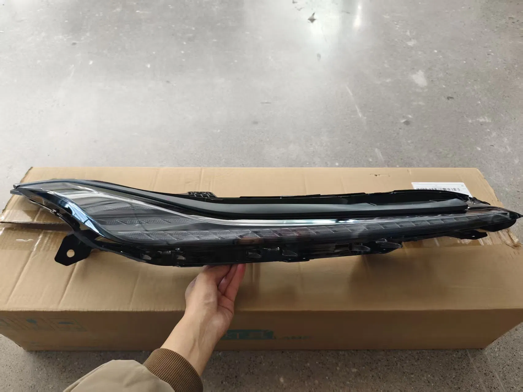 Car Accessory Front Through Lamp Decoration Assembly E230 Air EV 24348186