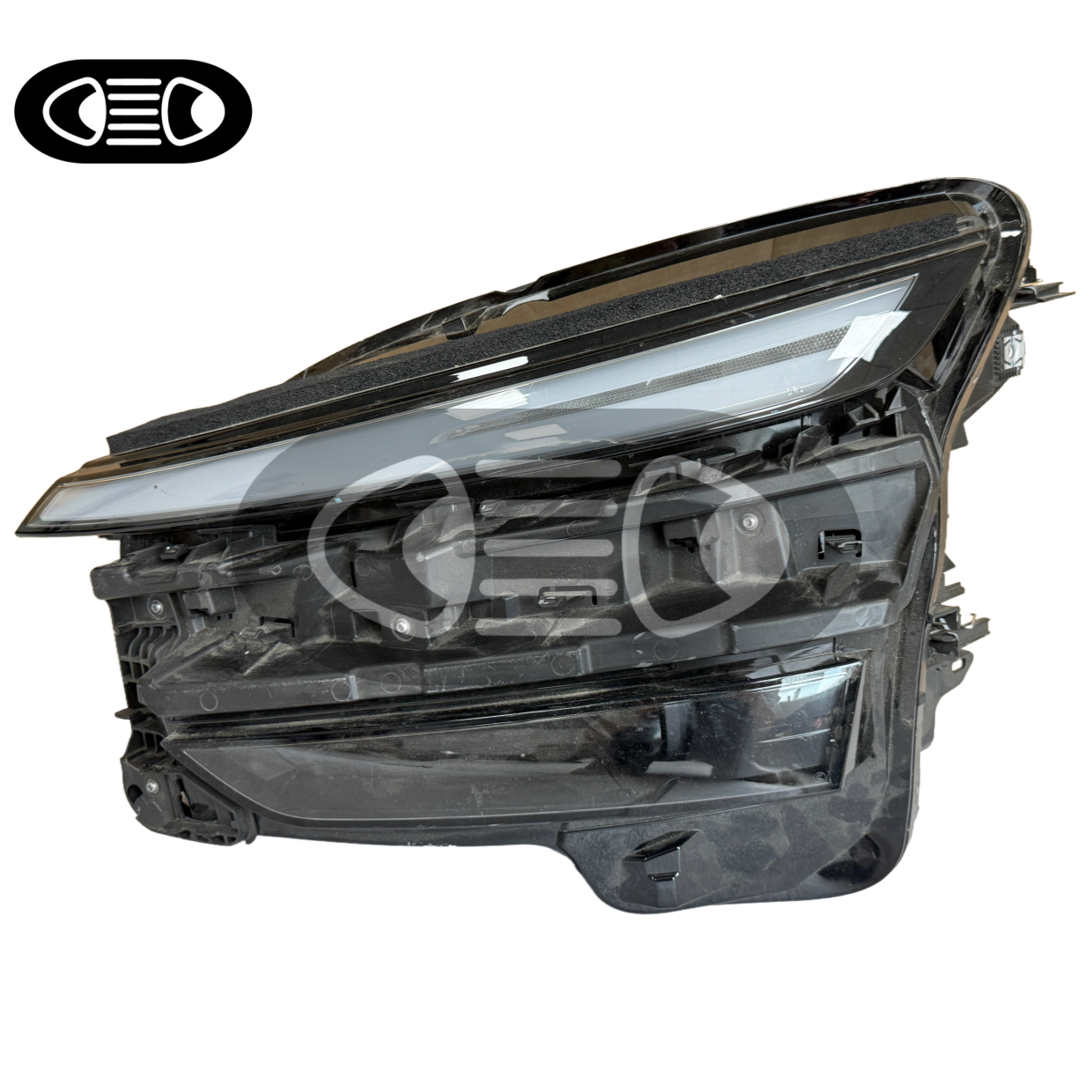 TUZHIHAO Second-Hand Adaptive Lighting System LED Headlights for Tesla Model Y 6000K High Beam New Energy 12V 2024-2025