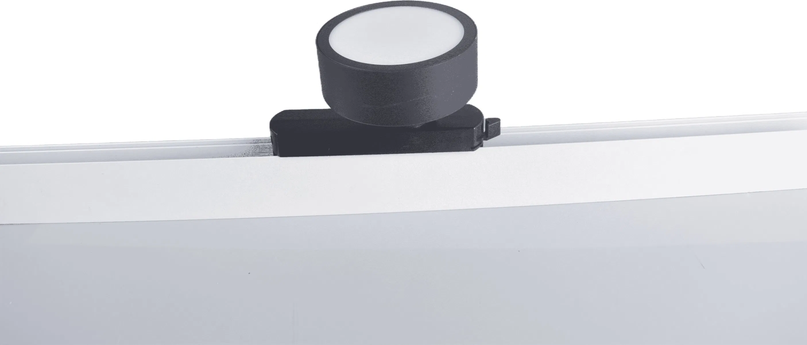 Versatile Dimmable LED Track Lighting for Stylish Retail Spaces