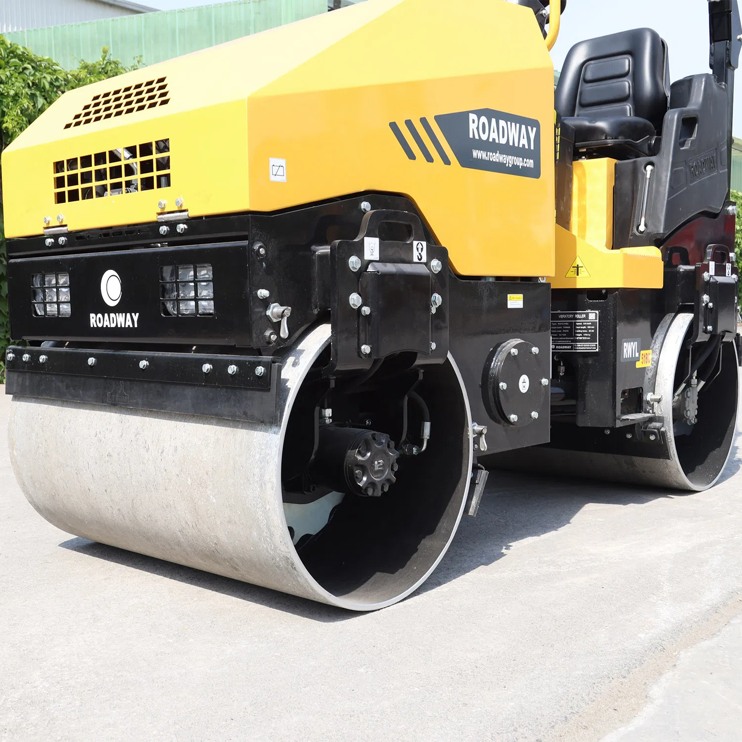 2 Ton Fully Danfoss Hydraulic Double Drum Vibratory Road Roller with CE