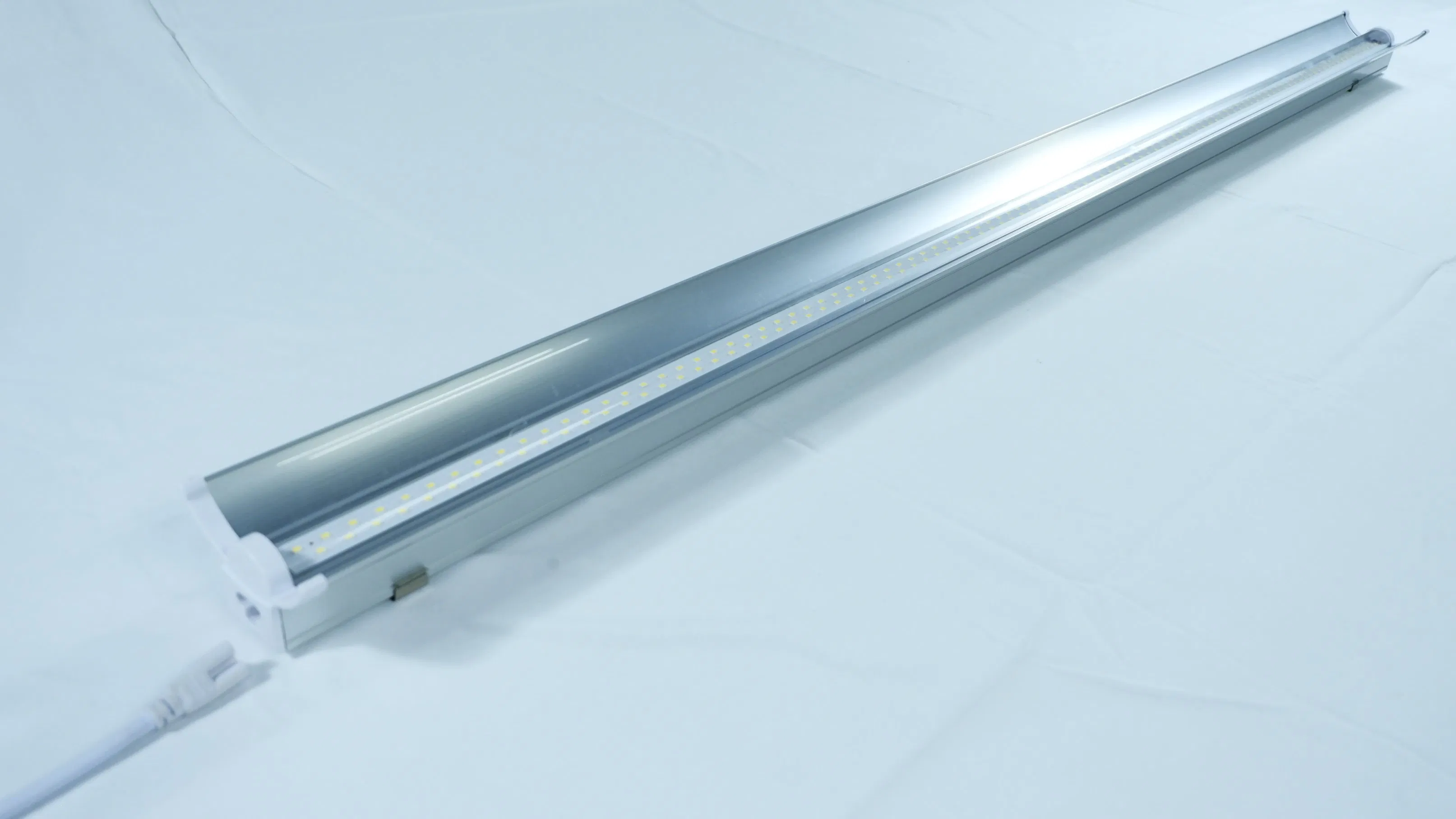 2023 Best Commercial Horticulture Grow Light LED Grow Light Vertical Farming Light Full Spectrum 10W Hydroponic Greenhouse