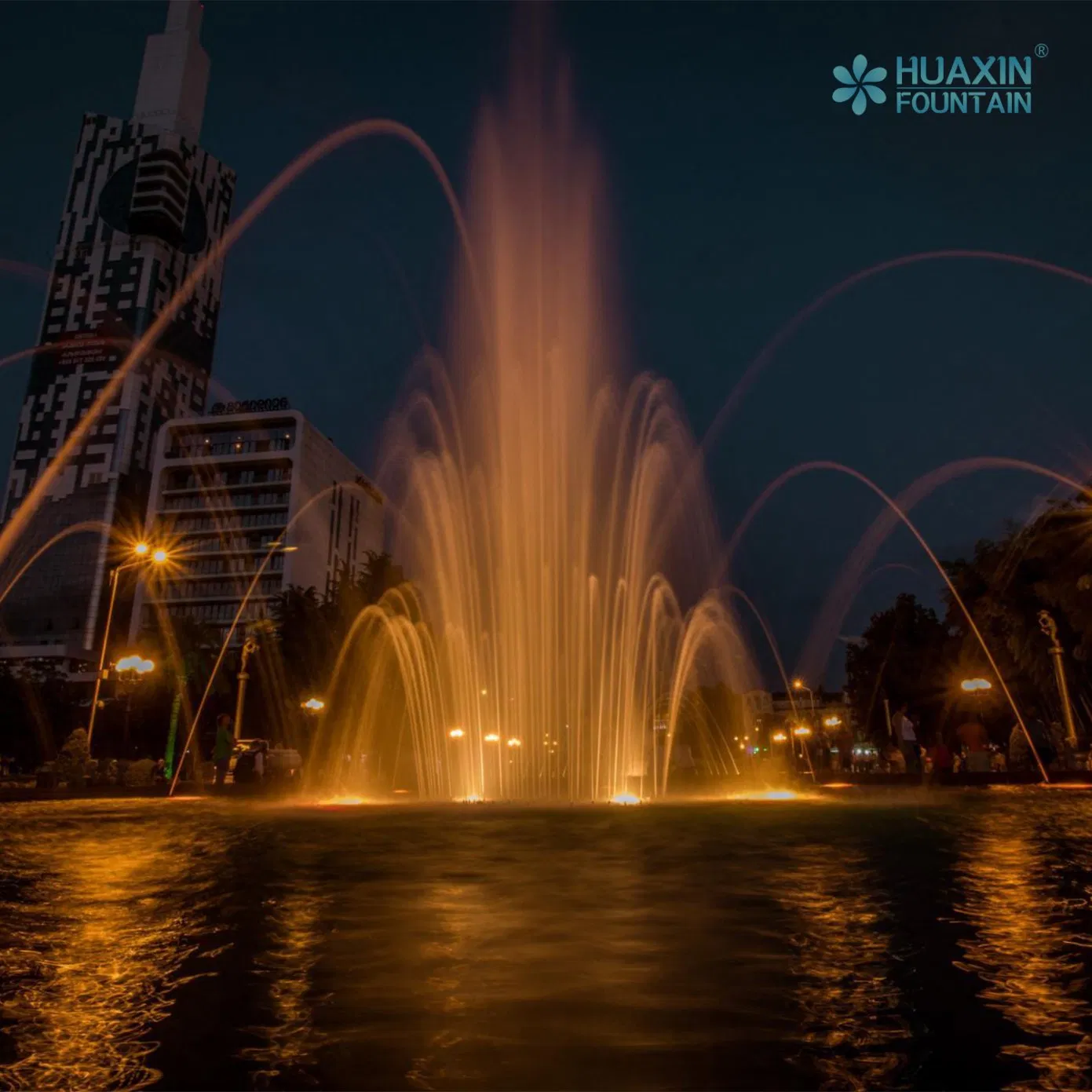 Large City Landmark Well-Arranged Layered Lighting System and Fountain Water Feature