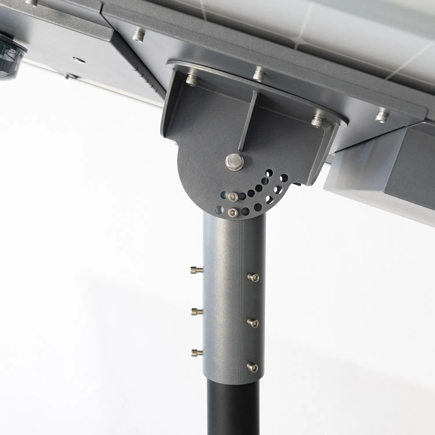 Outdoor Smart IoT Auto Clean All in One Solar Street Light with Sweeper