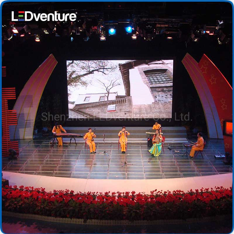 Indoor P2.9 Solar LED Trailer Billboard Mobile Video Display