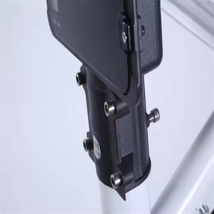 LiFePO4 Batteries Outdoor Waterproof 200W 300W 400W 500W 1000W 2000W IP67 Aluminum All in Two Solar Street Light