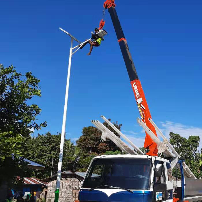 Advanced Split-Type Solar Street Light with Adjustable Brightness