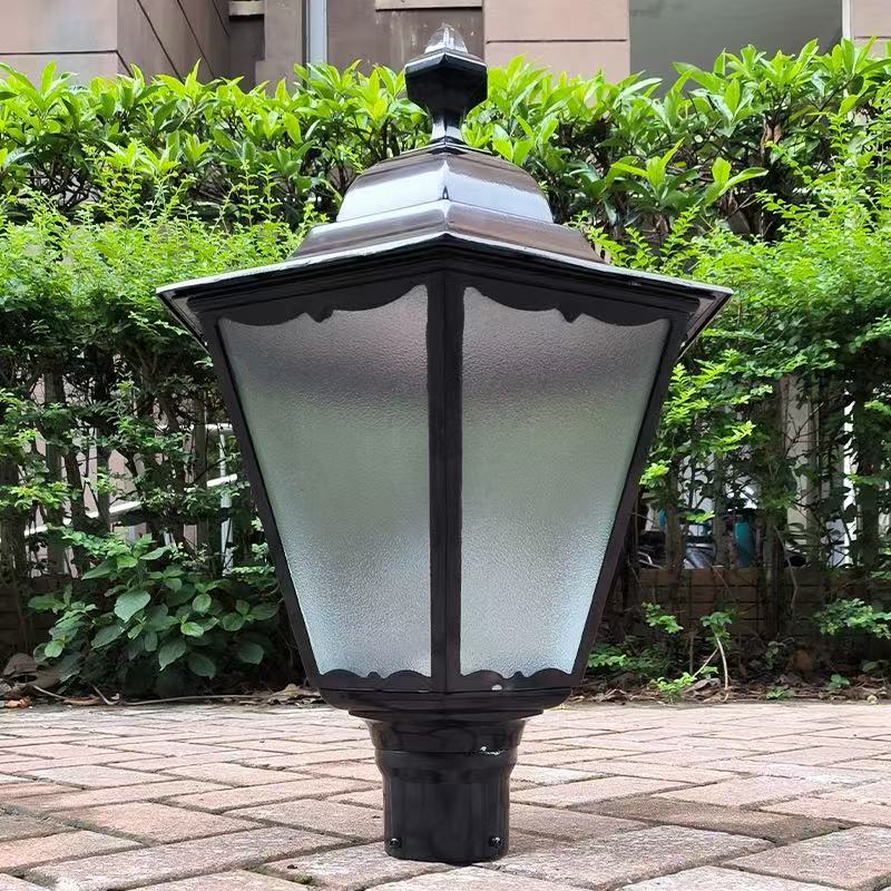 European Outdoor Garden Lights Waterproof 3-Meter LED Solar Garden Lights for Gardens Villas Roadscapes and Landscape Lighting