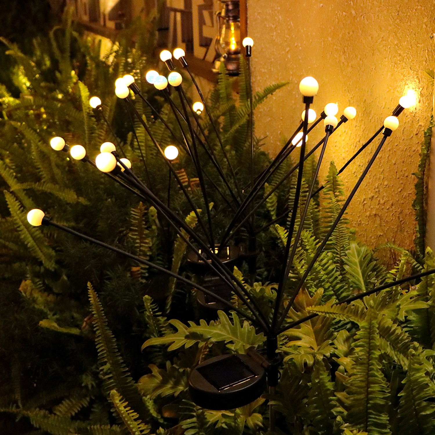 IP65 Waterproof Outdoor LED Firefly Lamp Solar &amp; Wind-Powered Garden Light Durable Plastic Christmas Decorations