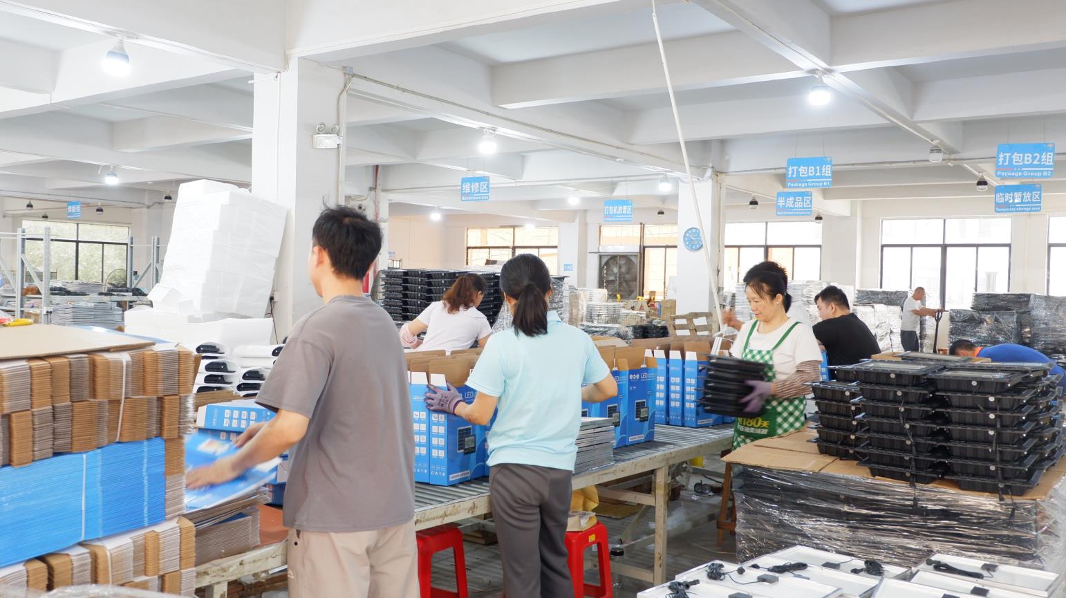 Professional packaging of finished LED and solar lighting products at NexLt