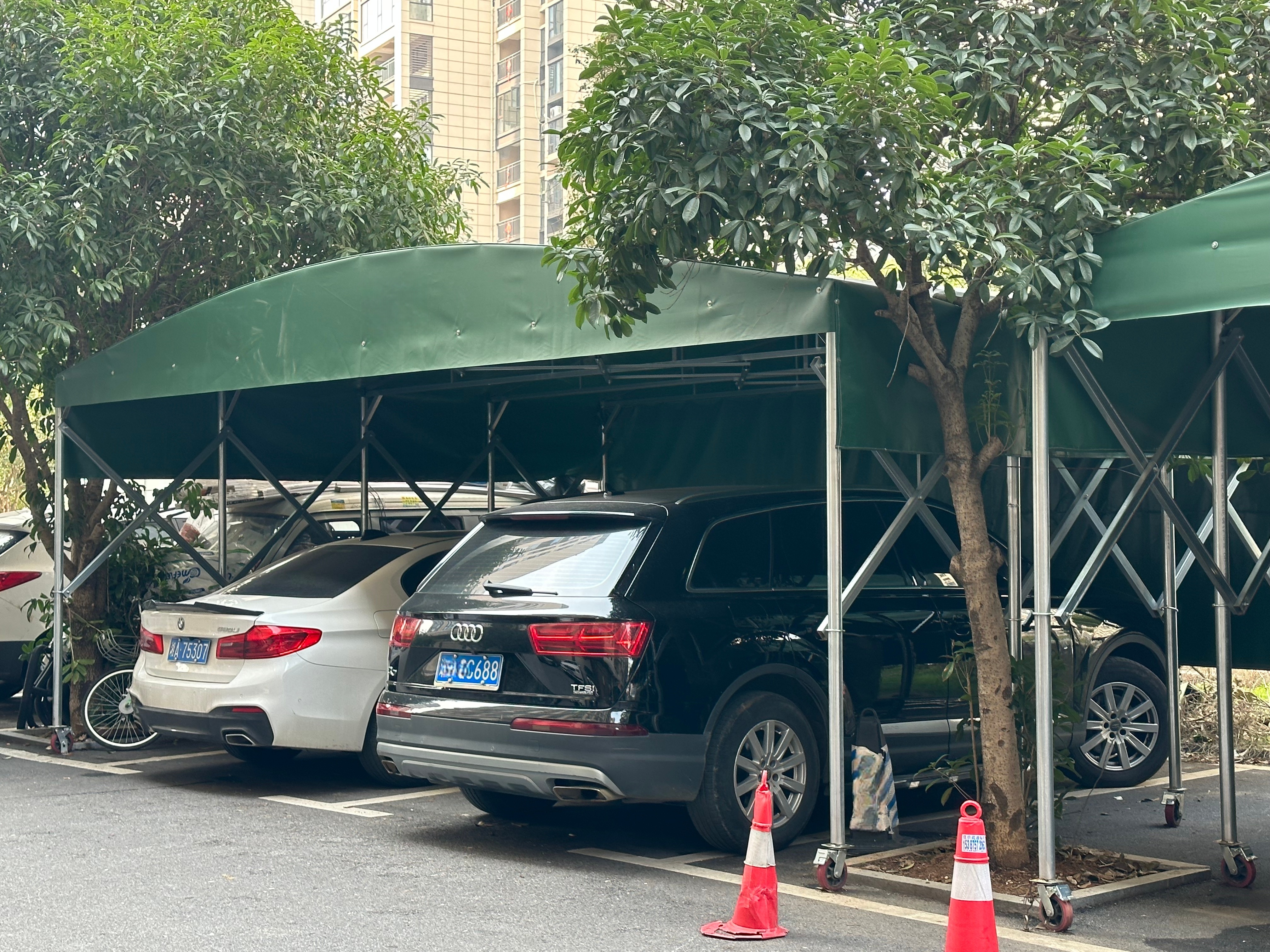 Push-pull Retractable Stadium Canopy Outdoor Electric Movable Warehouse Awning Tent Party Tent Size Can Be Customized