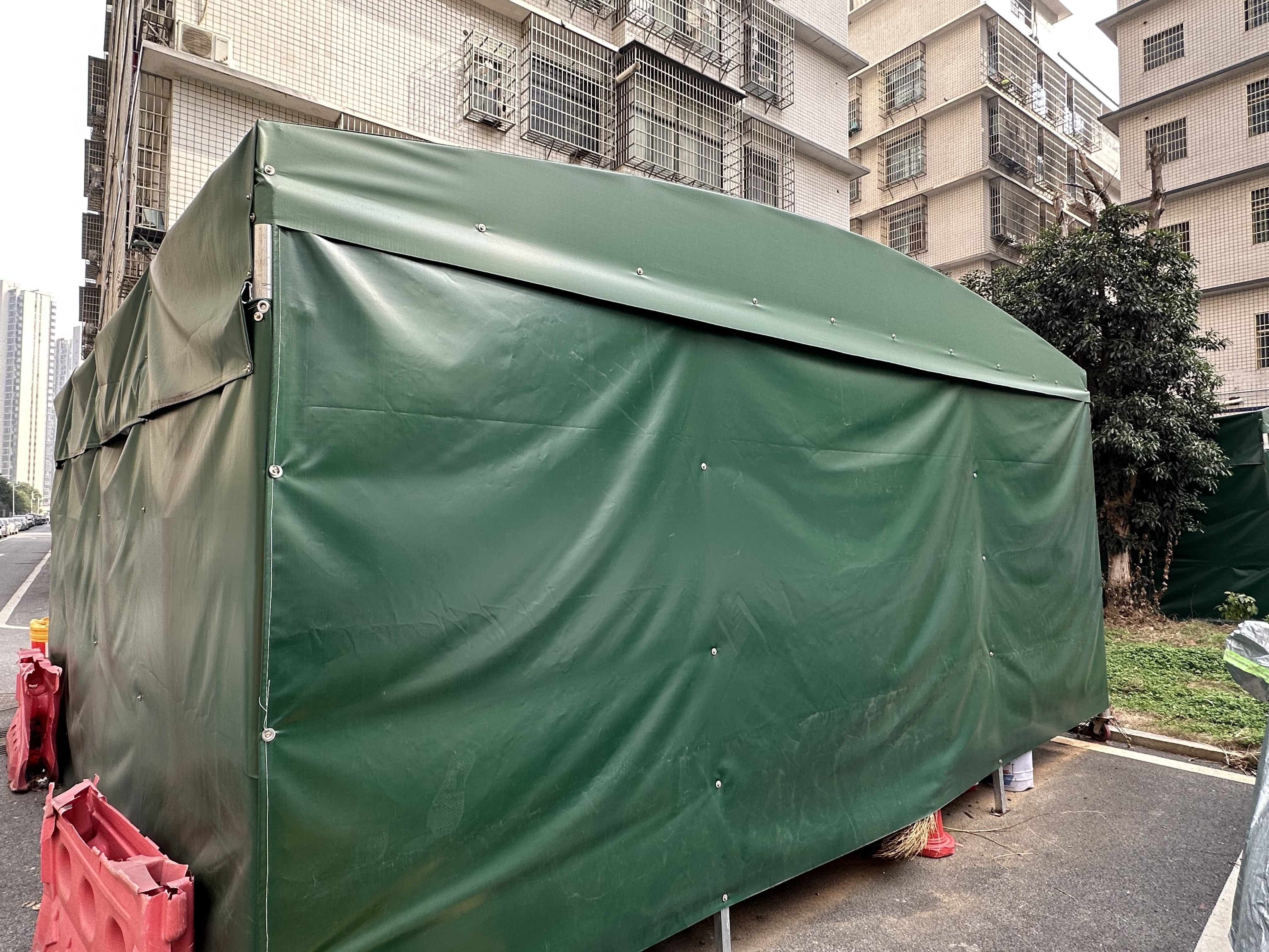 Push-pull Retractable Stadium Canopy Outdoor Electric Movable Warehouse Awning Tent Party Tent Size Can Be Customized