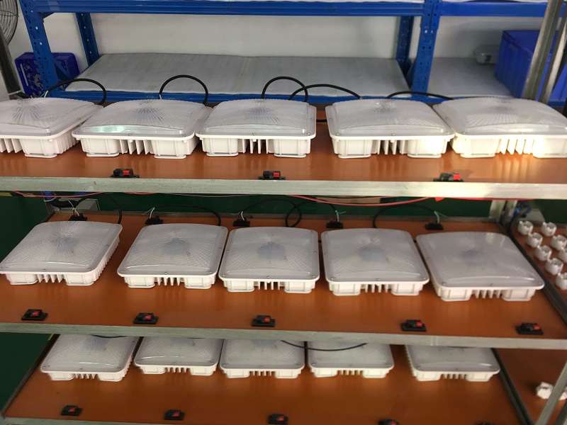 IP65 Waterproof Ceiling Installation Parking Garage Lights 100w Led Canopy Lights for Gas Station