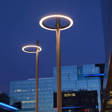 Modern Minimalist Aluminum LED Outdoor Courtyard Lamp Circular Street Lamp High-pole Lamp Residential Villa Lighting IP65 Rated