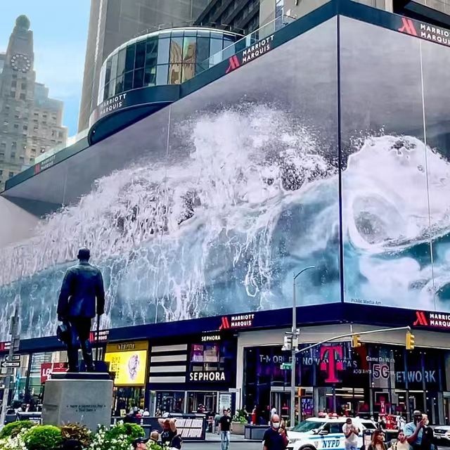 Impressive HD 3D Effect Outdoor Advertising LED Billboard Display P10 IP65 Waterproof 5000cd Brightness Exterior Led Screen