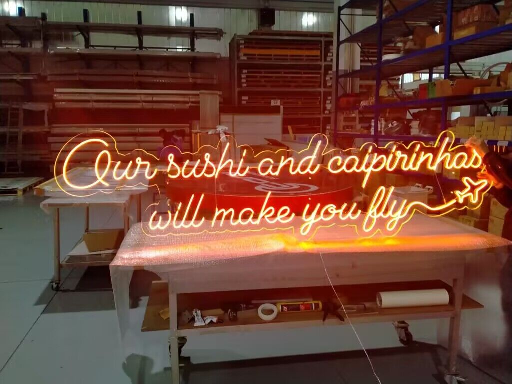 Customizable Silicone LED Neon Light Strips IP67 Rating CE ROHS used for Sports Stadiums