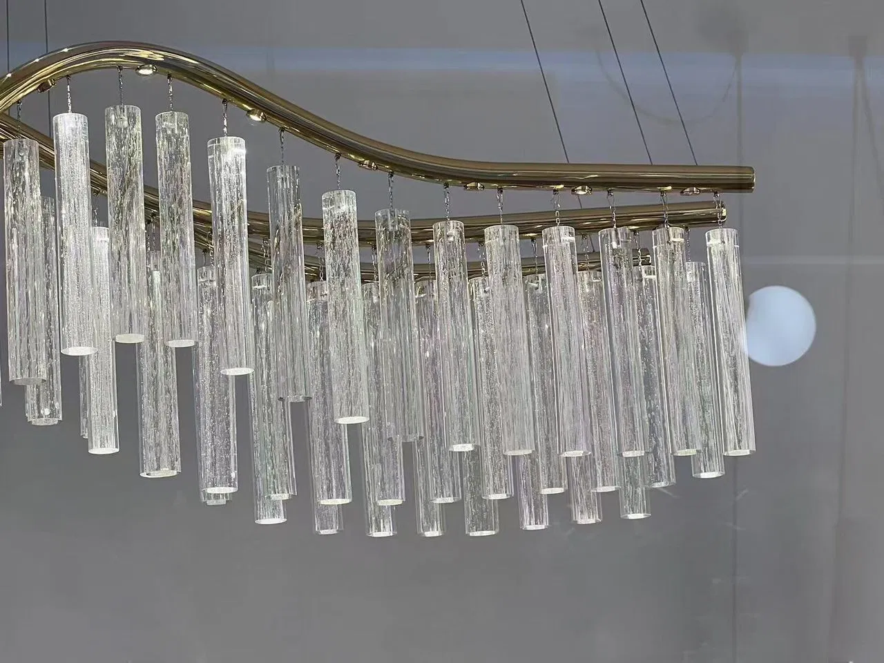 Luxury Crystal Glass Column Banquet Hall High Ceiling Chandelier Glass Art Designer Hotel Lobby RGB Customized Pendant Lighting