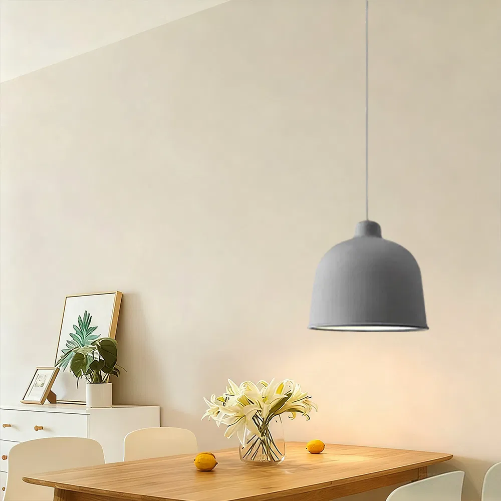 Classic Vintage Candle Chandelier with Multiple Arms for Dining Room and Banquet Hall Lighting