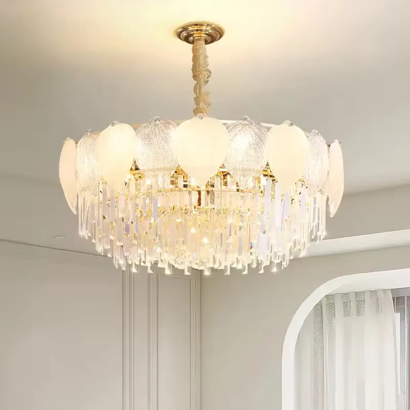 Chandelier 1