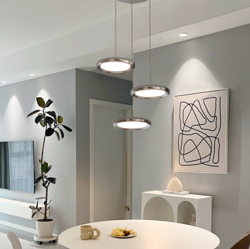 Vintage-Inspired Chic Ceiling Pendant Lighting for Dining Rooms