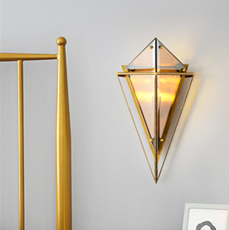 Geometric Wall Lamp Postmodern LED Corridor Aisle Creative Design Triangle Wall Sconce (WH-OR-195)