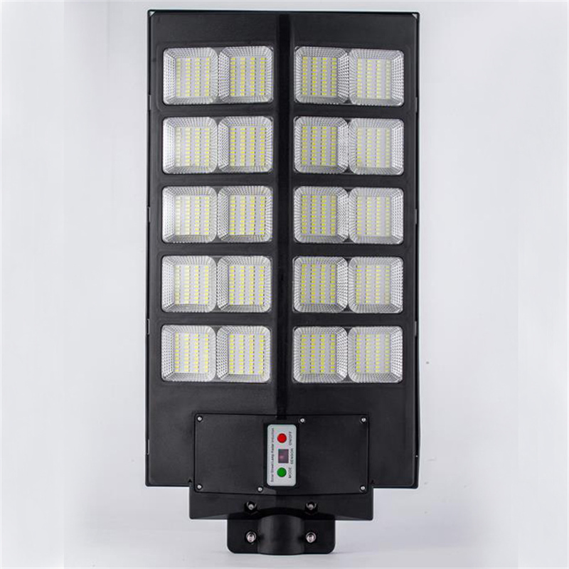 China Factory IP65 Outdoor LED Floodlight Solar 400W/500W 6V 30W Polycrystalline Silicon Garden/Yard/Street Light