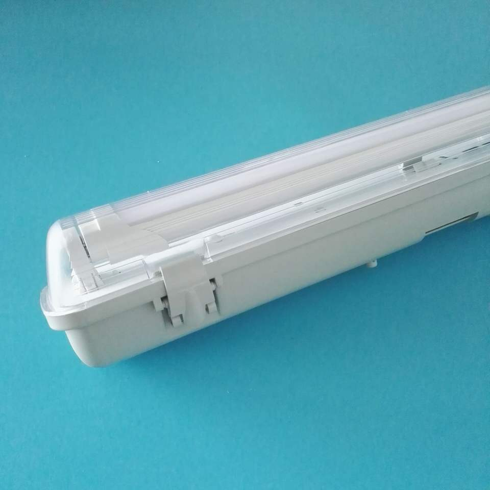 LED Tri-Proof Lighting Fixture 2FT Double Tubes Clearcover 18W