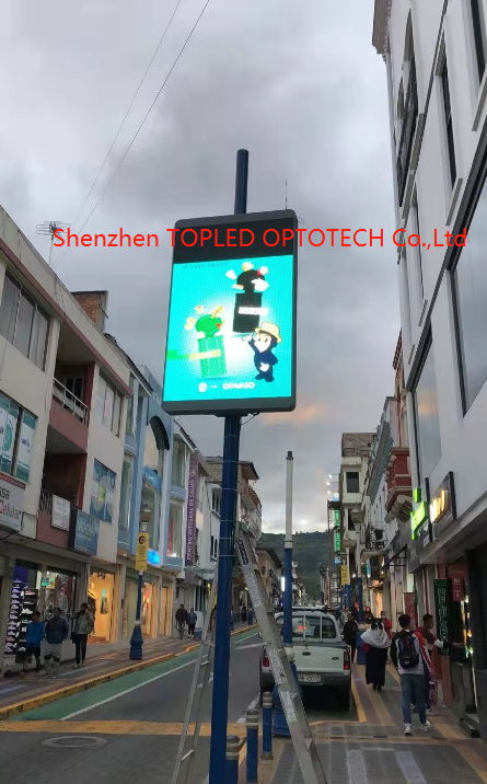 TOPLED P4 Outdoor Street Light Pole Advertising IP65 Full Color Smart Light Box LED Pole Display