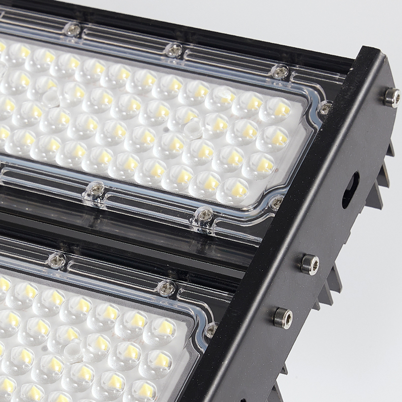 Huaxiang Led Stadium 400W Flood Lights Outdoor Waterproof Polarized Anti Glare Design Tennis Court Lighting Flood Light Linear
