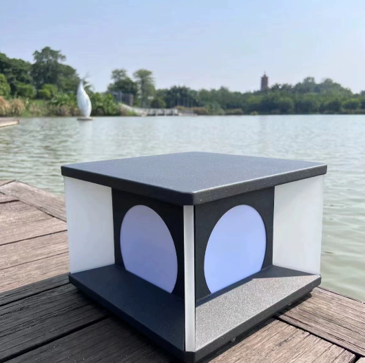 New Style Modern Simple Black LED Outdoor Post Top Light