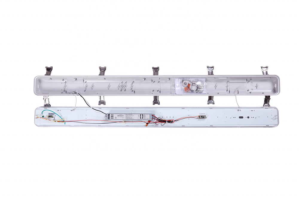 Weather Proof 60W 4' LED Linear Tri Proof Light Industrial Vapor Tight Fixture