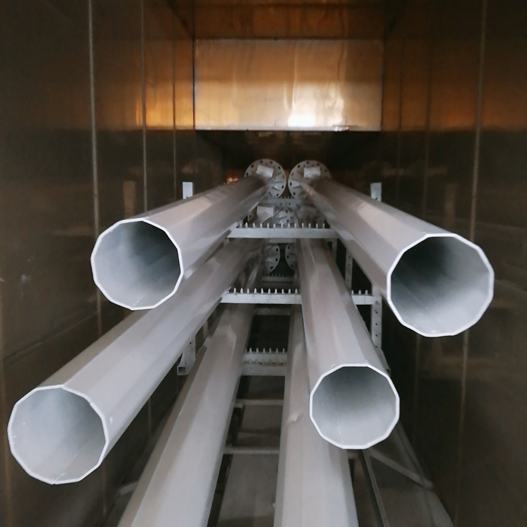 Outdoor Waterproof LED High Mast Lamp Hot Dip Galvanized High Mast Pole For Highway Stadium Lighting