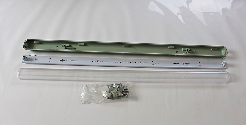 China Factory Commercial Waterproof Linear Vapor Tight Lighting T8 One Tube Tri-Proof LED Light