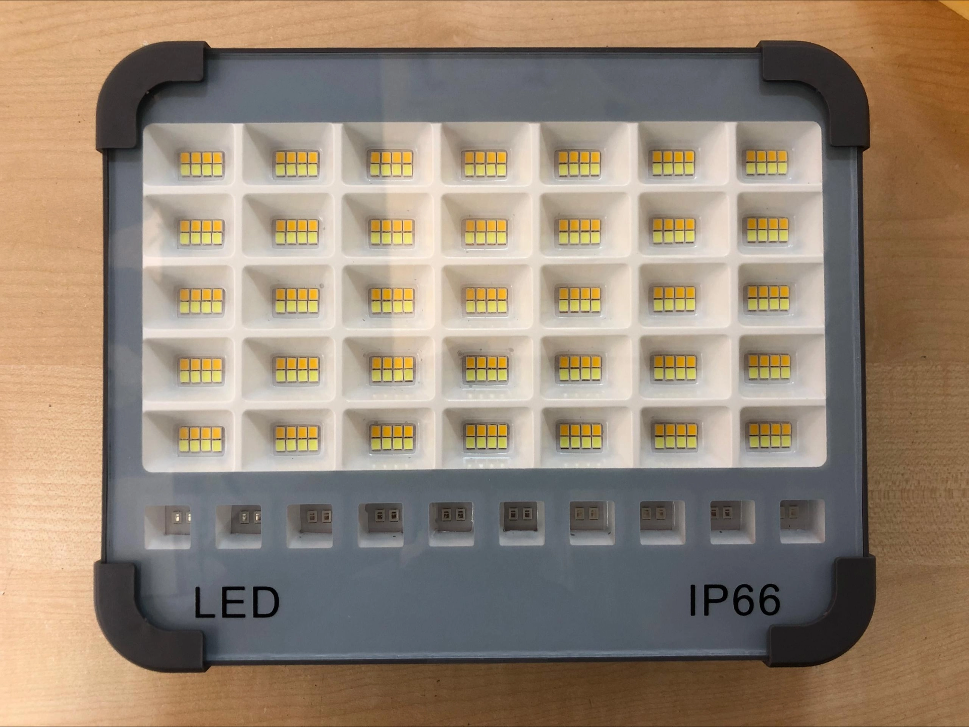2026 New Solar Camping Floodlight 500W Portable Outdoor Led Emergency Light Waterproof Solar Garden Light for Camp Tent