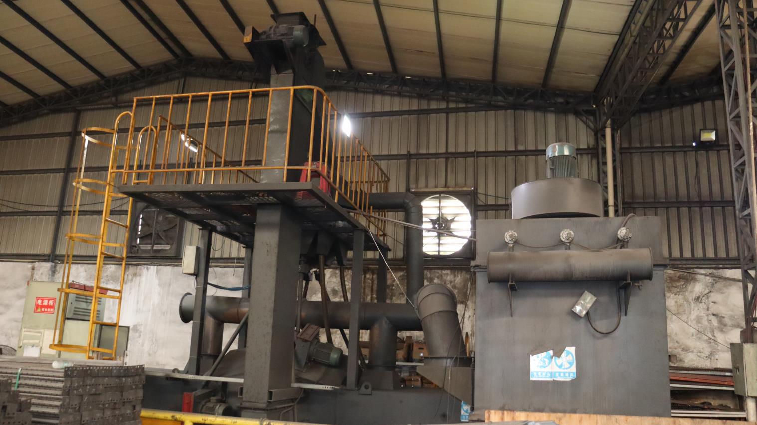 Deburring and Polishing Machine