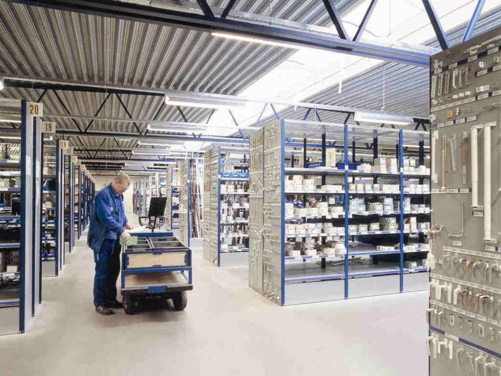 Customize Tire Steel Adjustable Shelving Warehouse Rack Equipment Medium Duty Racking