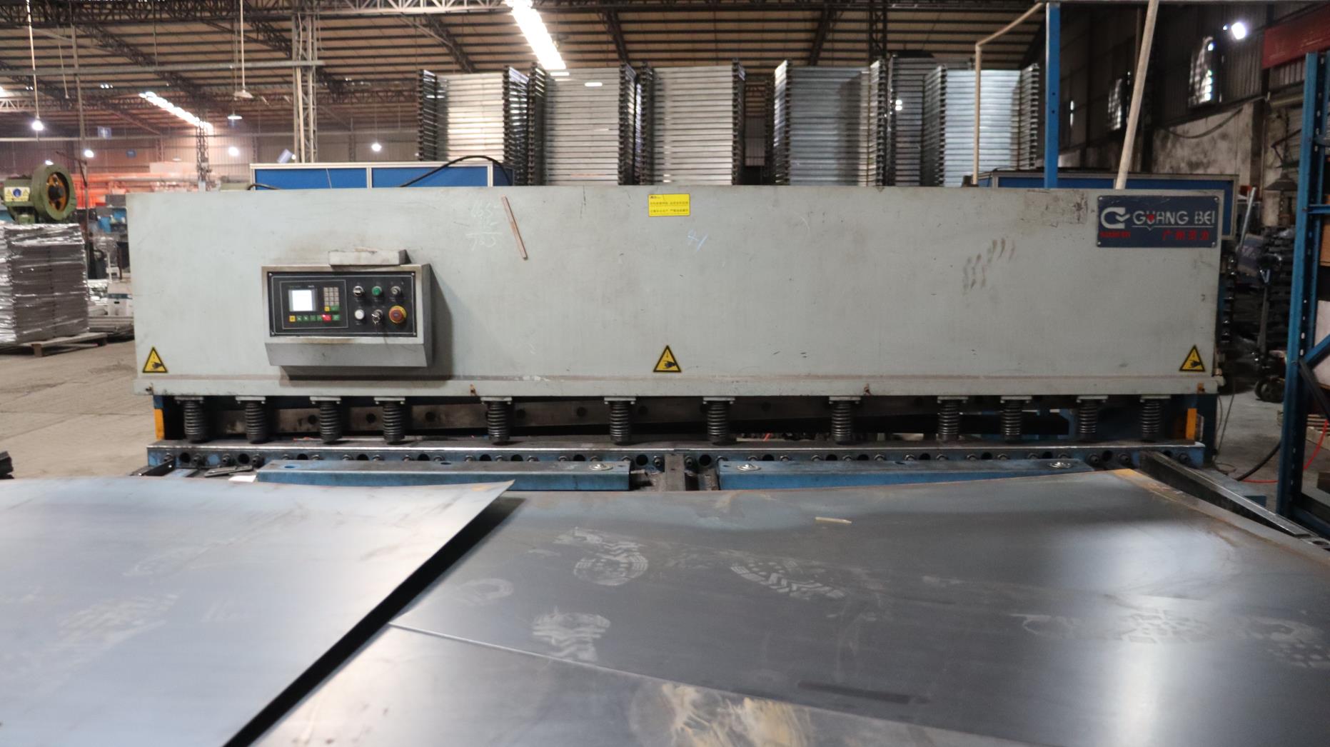 Plate Shearing Machine