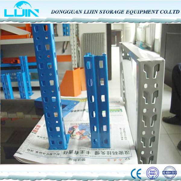 Hot Sale Clothing Store Shelves with Standard Size