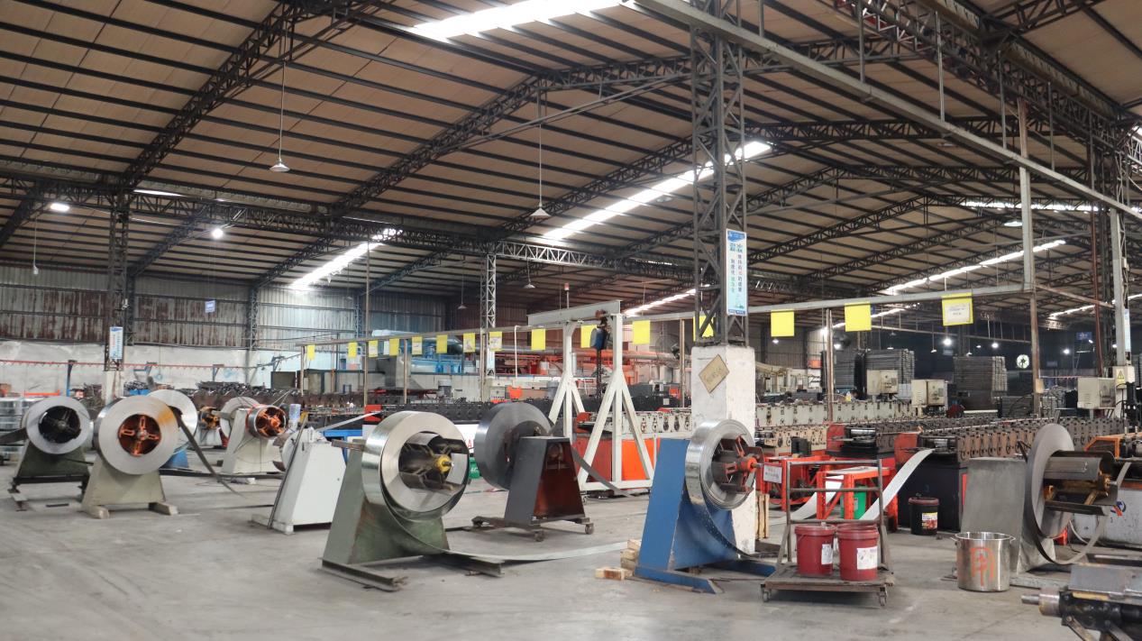 Lijin Racking quality steel warehouse shelving production line
