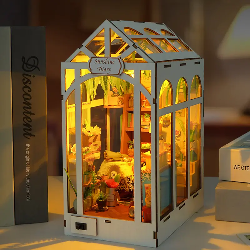 CE Certification DIY Miniature Greenhouse House Kit with LED Lights - China Suppliers & Factory for Unique Home Décor Manufacturer, Quotes