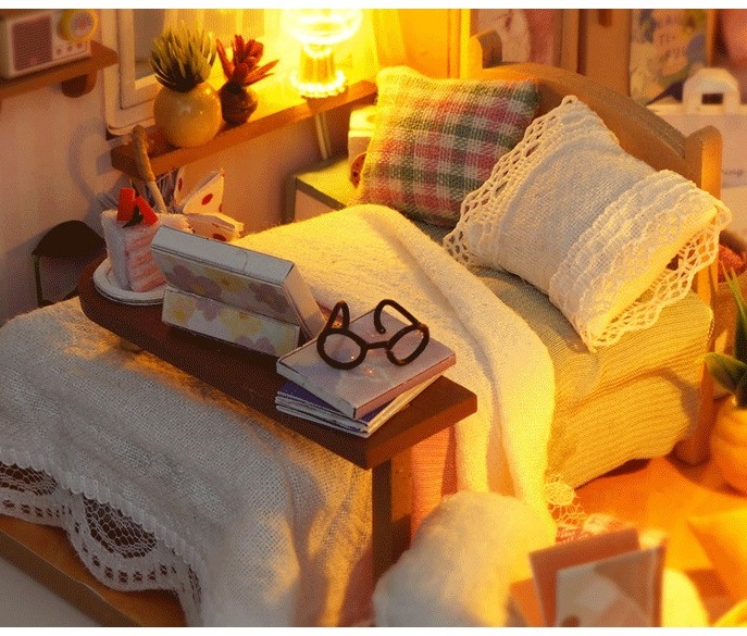 Professional Customization of Wooden Dollhouse Miniature Scenes 02