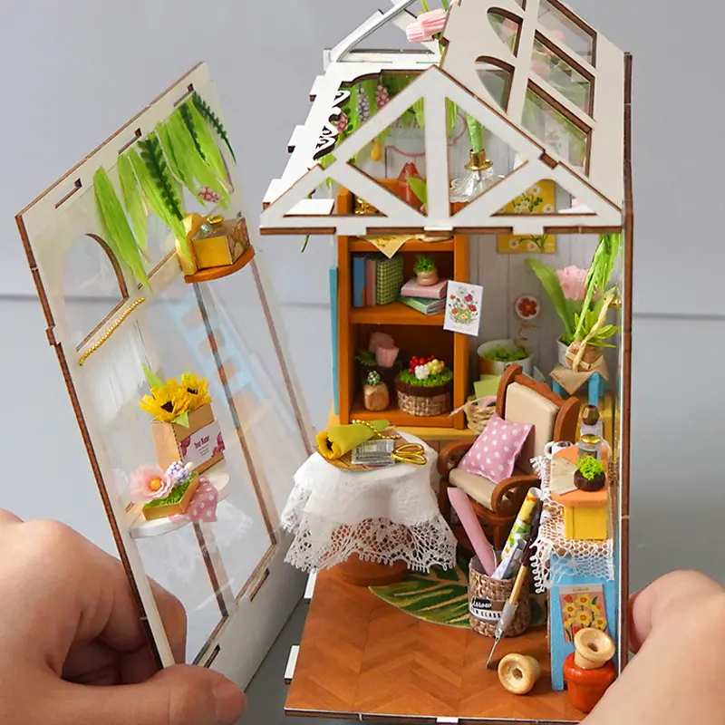 CE Certification DIY Miniature Greenhouse House Kit with LED Lights - China Suppliers & Factory for Unique Home Décor Manufacturer, Quotes