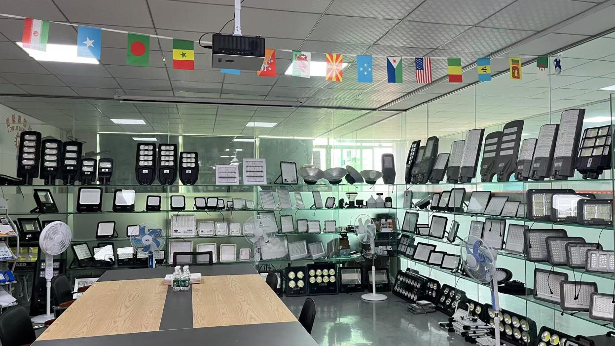 Lili Light quality LED lighting products for commercial and residential use