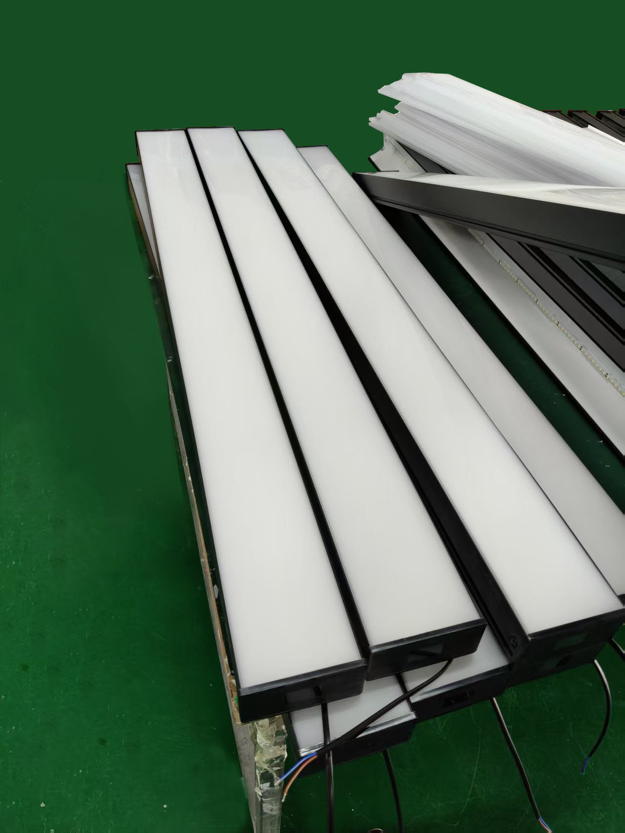 Industrial High Lumen Black White Plastic Steel Linear Light Profile Led Pendant Ceiling Recessed LED Linear Light 45w in Office