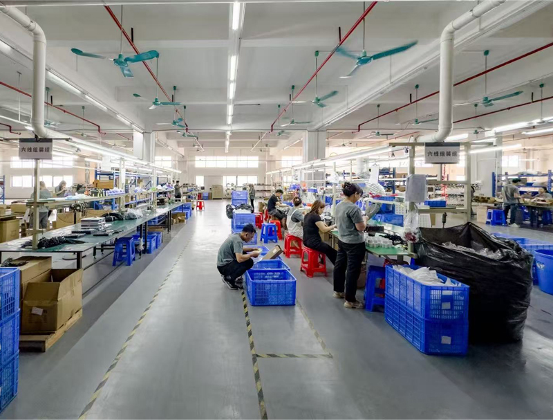 Custom Creative Chandelier Billiard Ambiance Seamless Connectable Industrial Modern Dimmable Office LED Linear Work Light