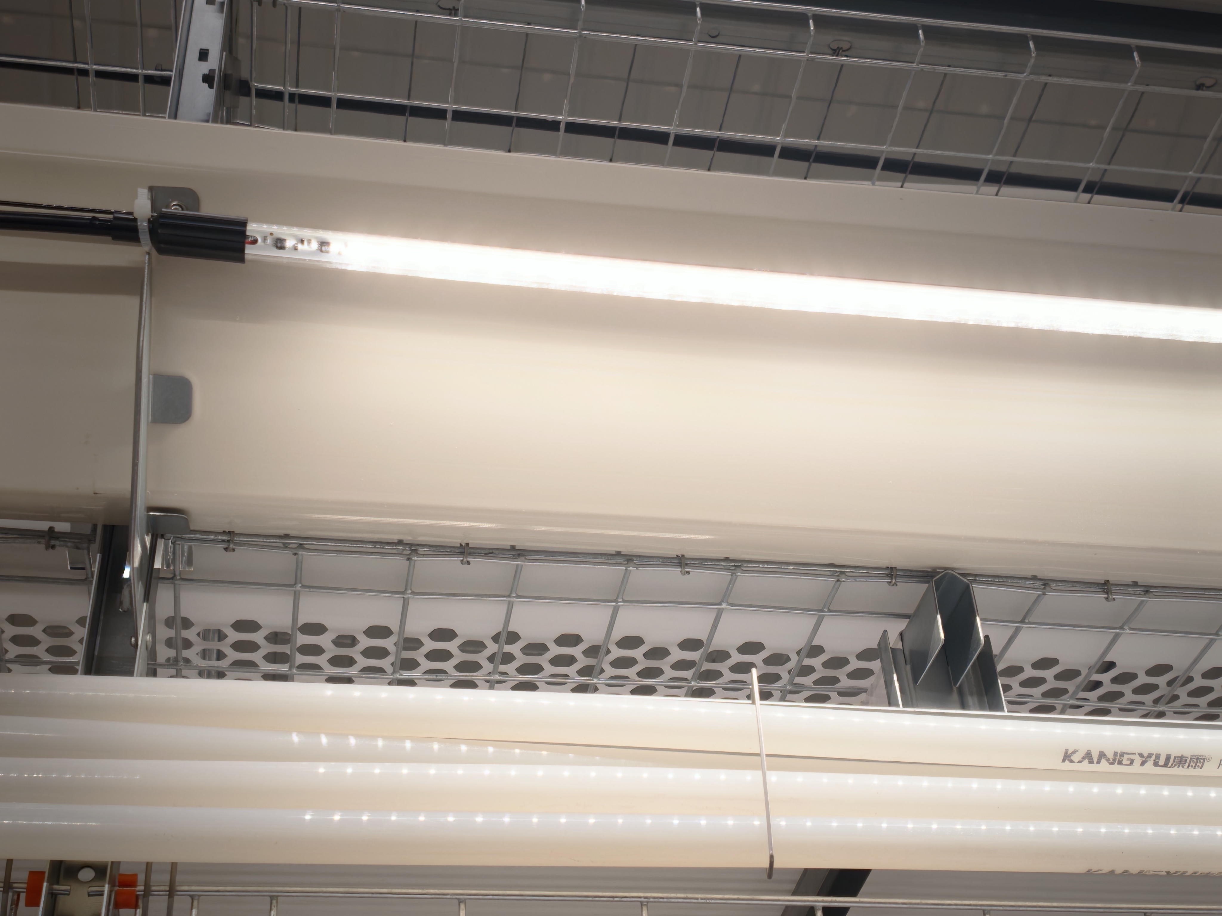CE RoHS Certified T5 LED Tube Light 4ft 18W Chandeliers Pendant Lights for Project
